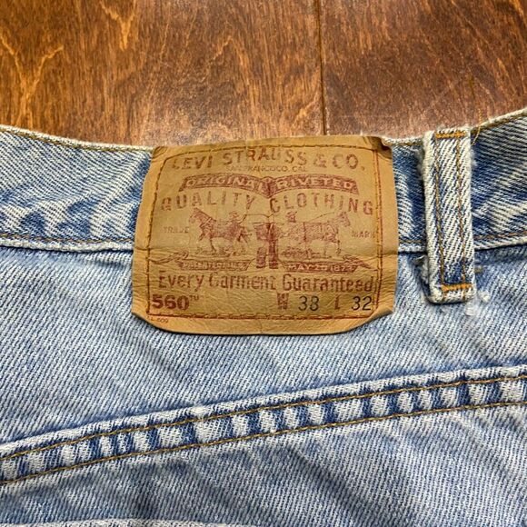 Levi's 560 Comfort Relaxed Fit Vintage 2000 Denim Blue Jeans Mens Size W38 x L32 - Picture 2 of 12